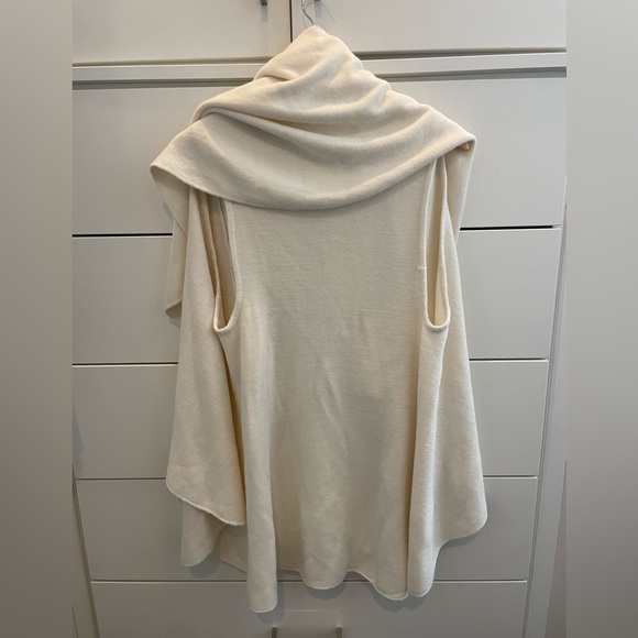 Anthropologie Moth Cascades Shawl Sweater Vest in Ivory One Size - Picture 2 of 9